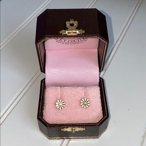 Juicy Couture daisy stud earrings